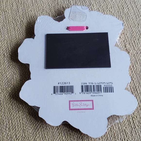 Lilly Pulitzer Stationary Group in Scarlet Begonia - Picture 7 of 8